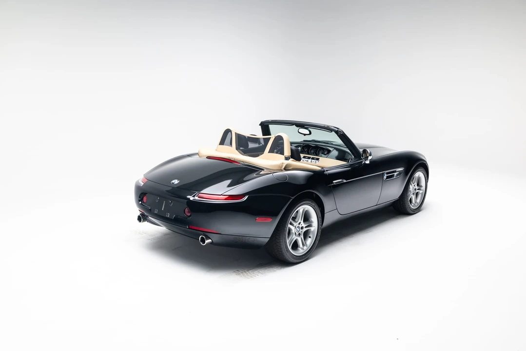 2002 BMW Z8 - Image 15 of 31