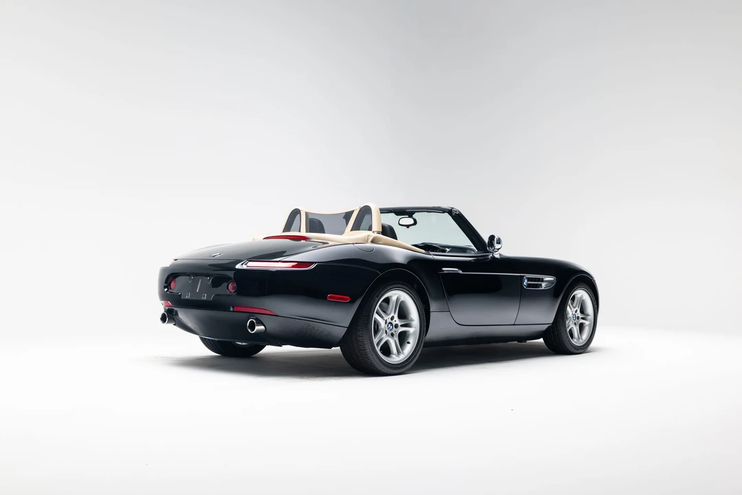 2002 BMW Z8 - Image 13 of 31