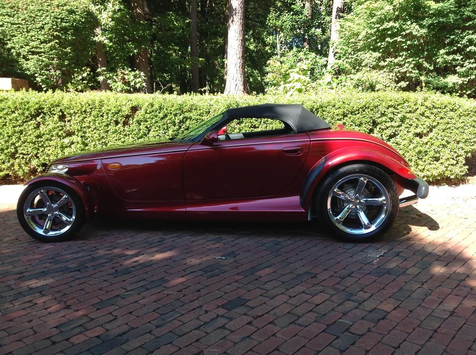 2002 Plymouth Prowler - Image 24 of 31