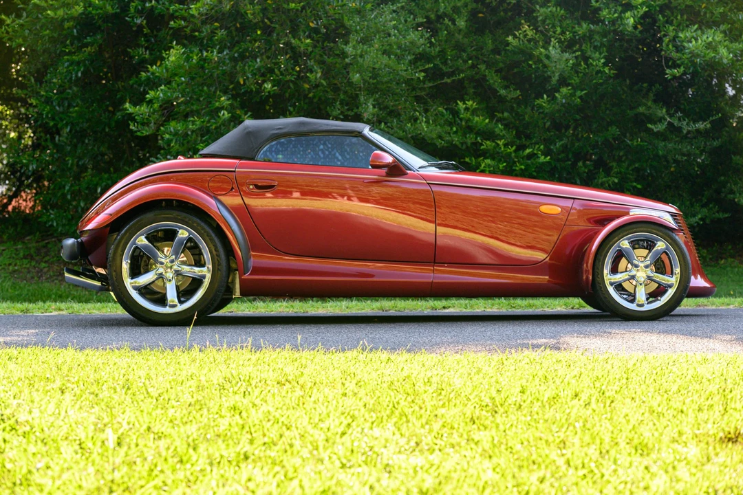 2002 Plymouth Prowler - Image 10 of 31