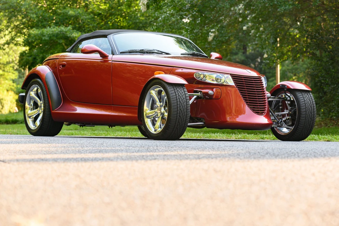 2002 Plymouth Prowler - Image 8 of 31