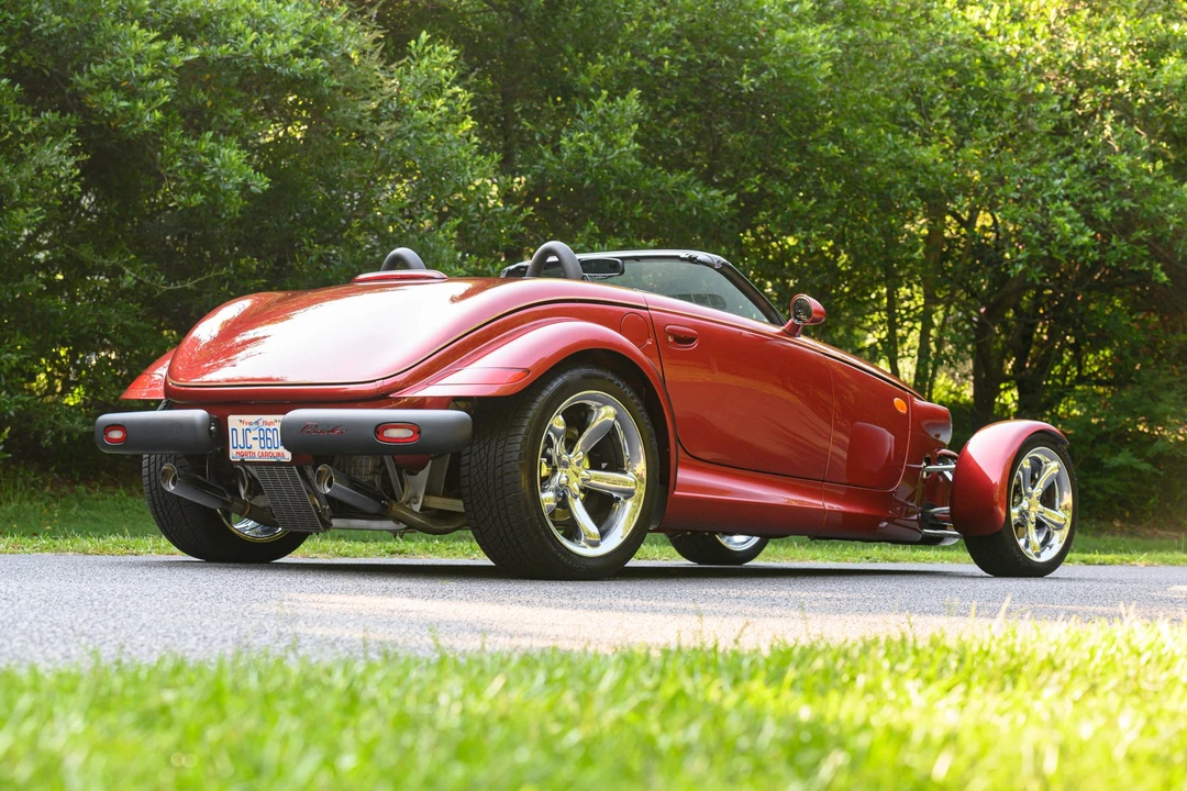2002 Plymouth Prowler - Image 13 of 31