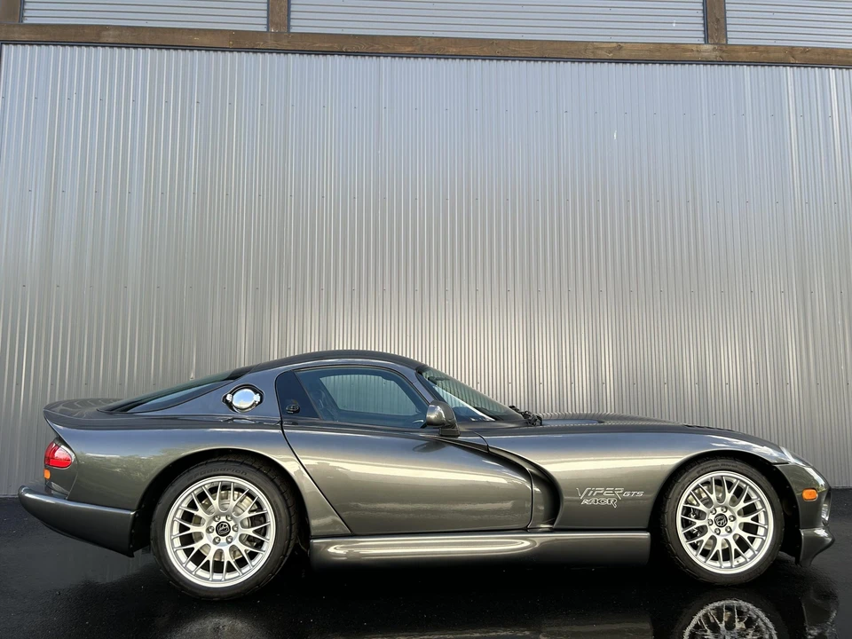 2002 Dodge Viper ACR 2nd Gen - Image 17 of 31