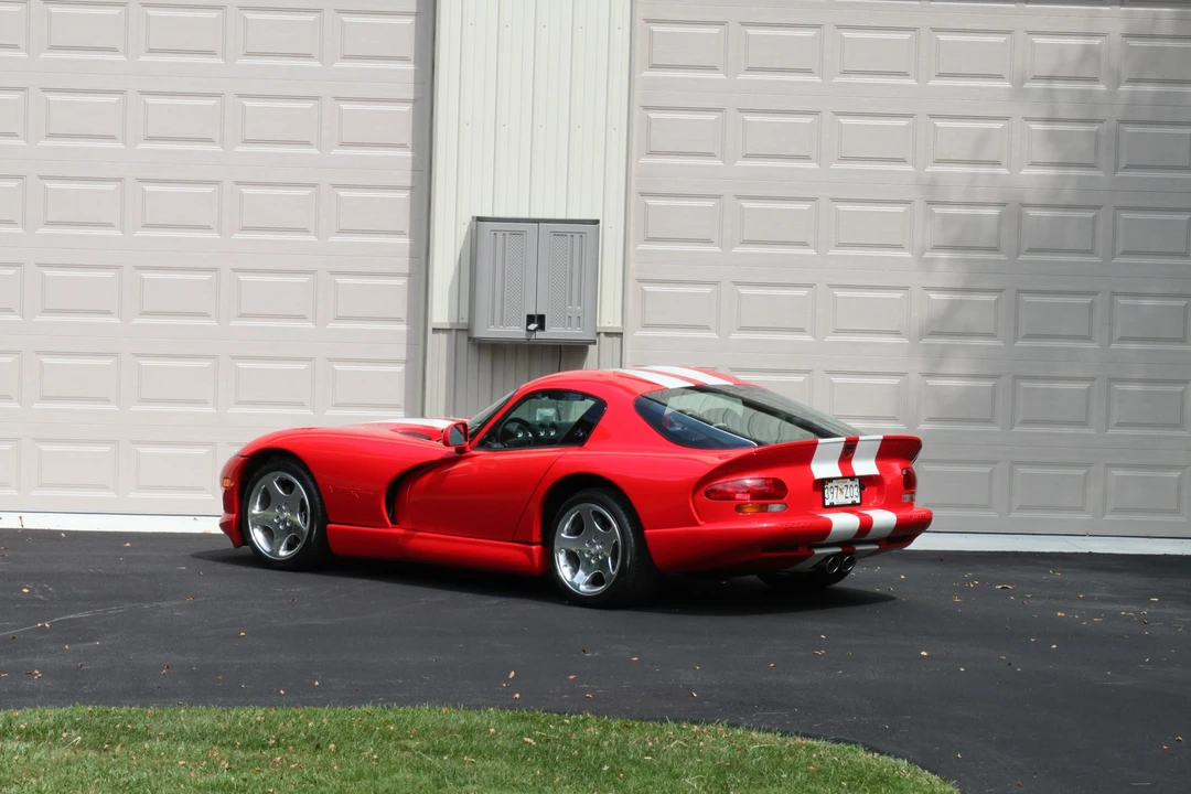 2002 Dodge Viper GTS 2nd Gen - Image 8 of 31