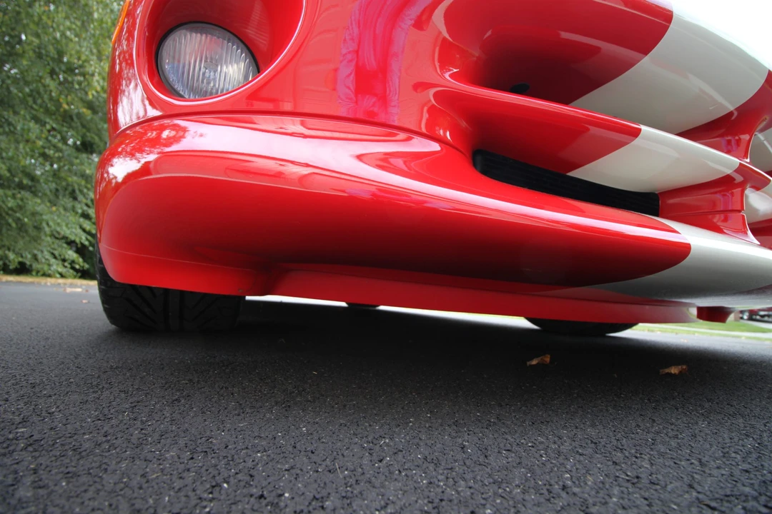2002 Dodge Viper GTS 2nd Gen - Image 16 of 31