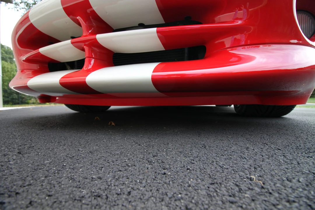 2002 Dodge Viper GTS 2nd Gen - Image 19 of 31