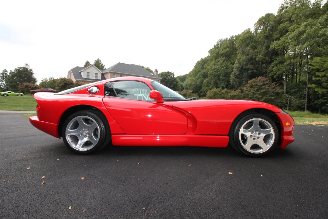 2002 Dodge Viper GTS 2nd Gen - Image 14 of 31