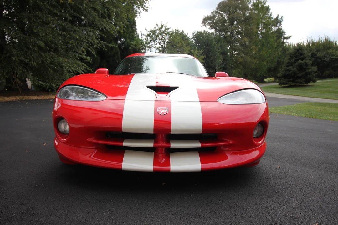 2002 Dodge Viper GTS 2nd Gen - Image 15 of 31