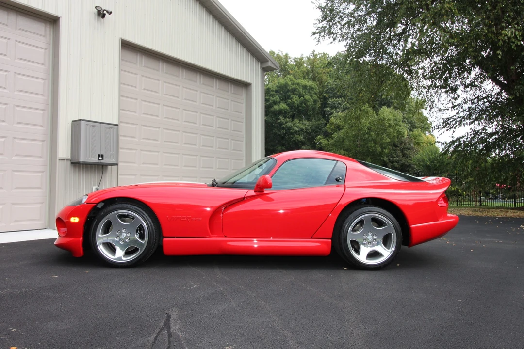 2002 Dodge Viper GTS 2nd Gen - Image 7 of 31