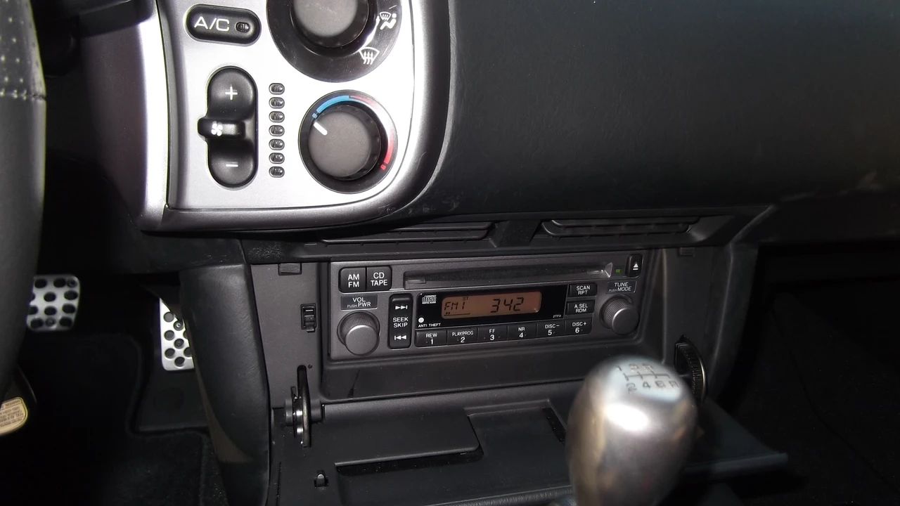 2002 Honda AP1 S2000 - Image 21 of 31
