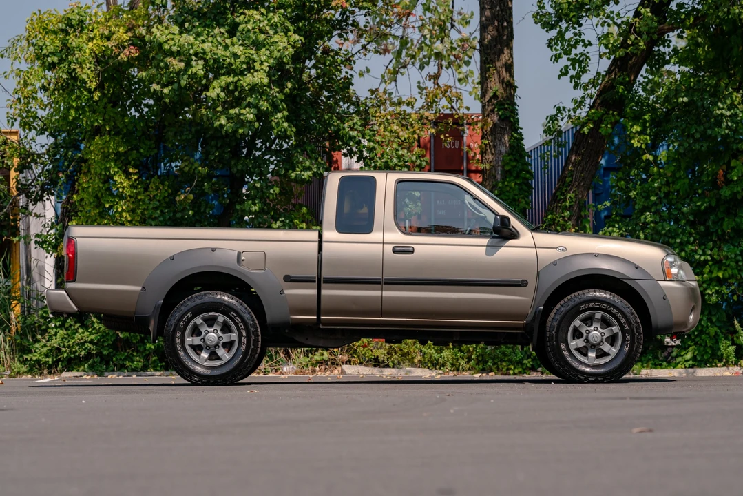 2002 Nissan Frontier 1st Gen - Image 22 of 31