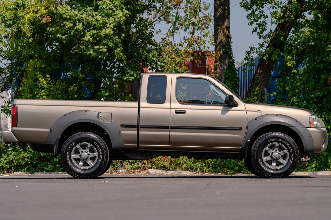 2002 Nissan Frontier 1st Gen - Image 23 of 31
