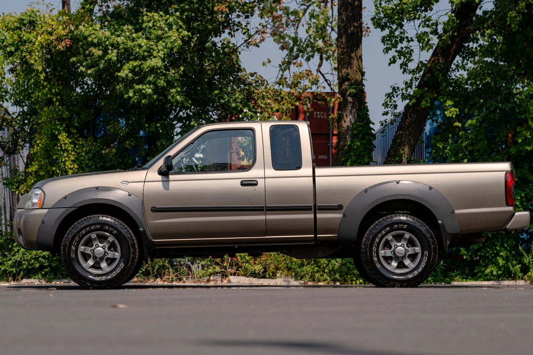 2002 Nissan Frontier 1st Gen - Image 9 of 31