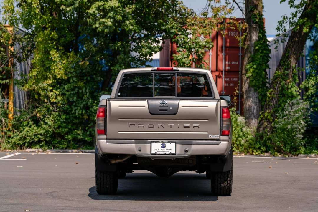 2002 Nissan Frontier 1st Gen - Image 17 of 31