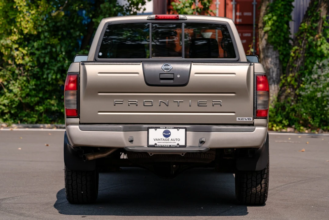 2002 Nissan Frontier 1st Gen - Image 14 of 31