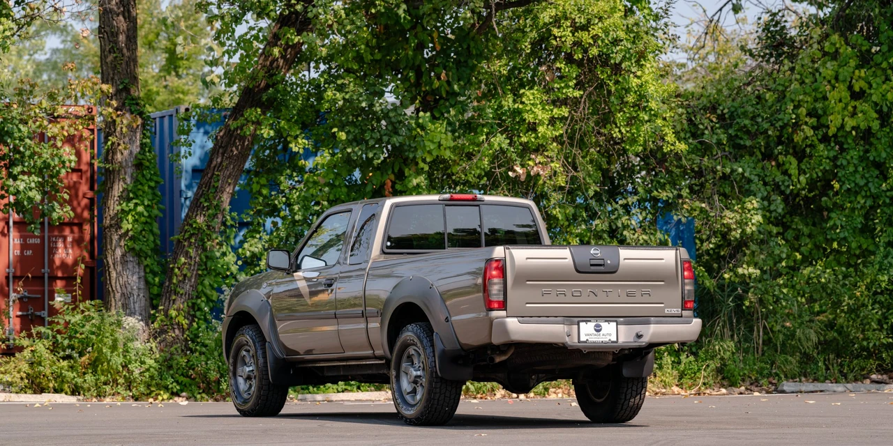 2002 Nissan Frontier 1st Gen - Image 10 of 31
