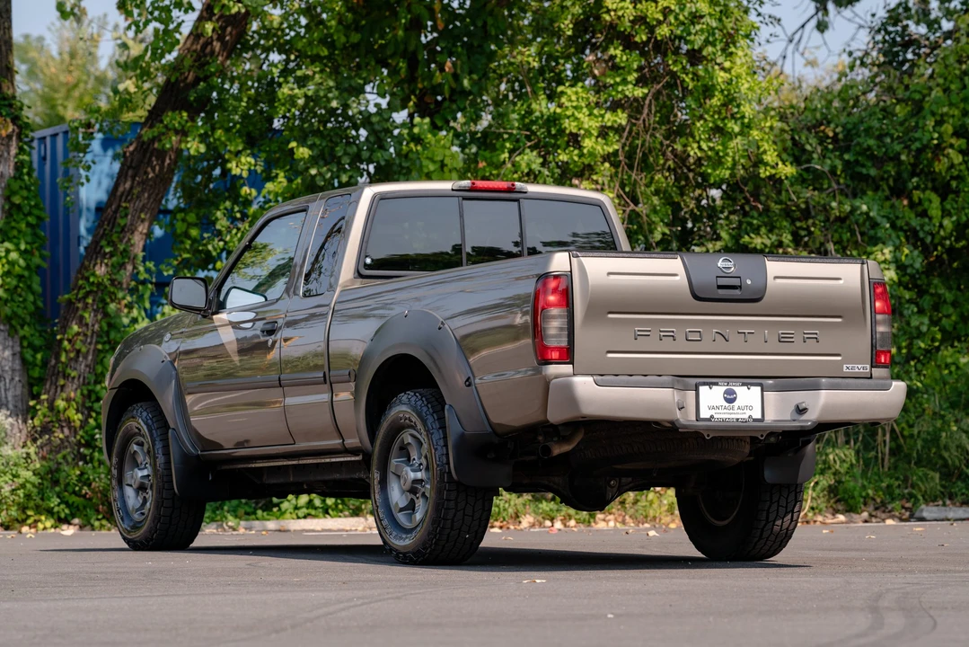 2002 Nissan Frontier 1st Gen - Image 11 of 31