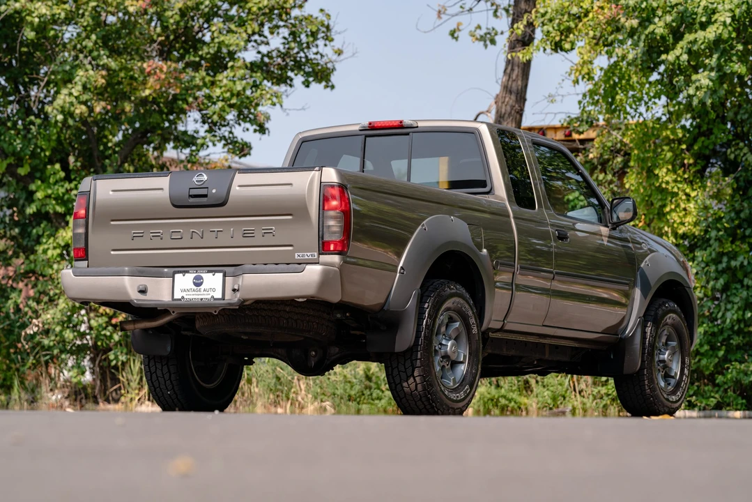 2002 Nissan Frontier 1st Gen - Image 19 of 31
