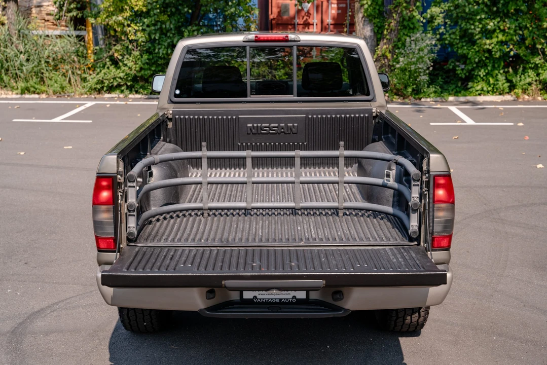2002 Nissan Frontier 1st Gen - Image 16 of 31