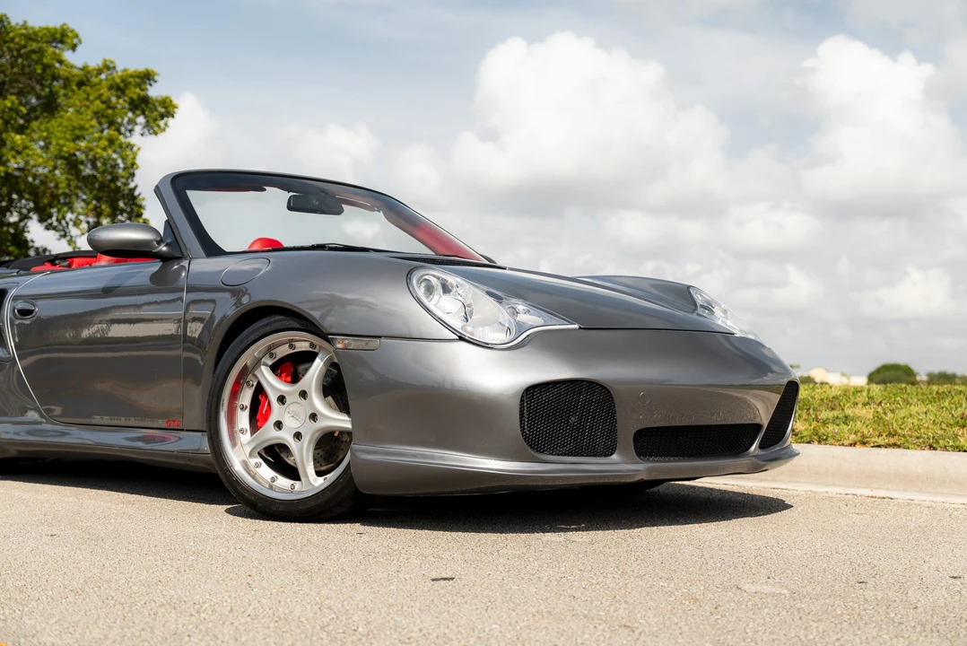 2002 Porsche 996 Carrera 4 - Image 18 of 31