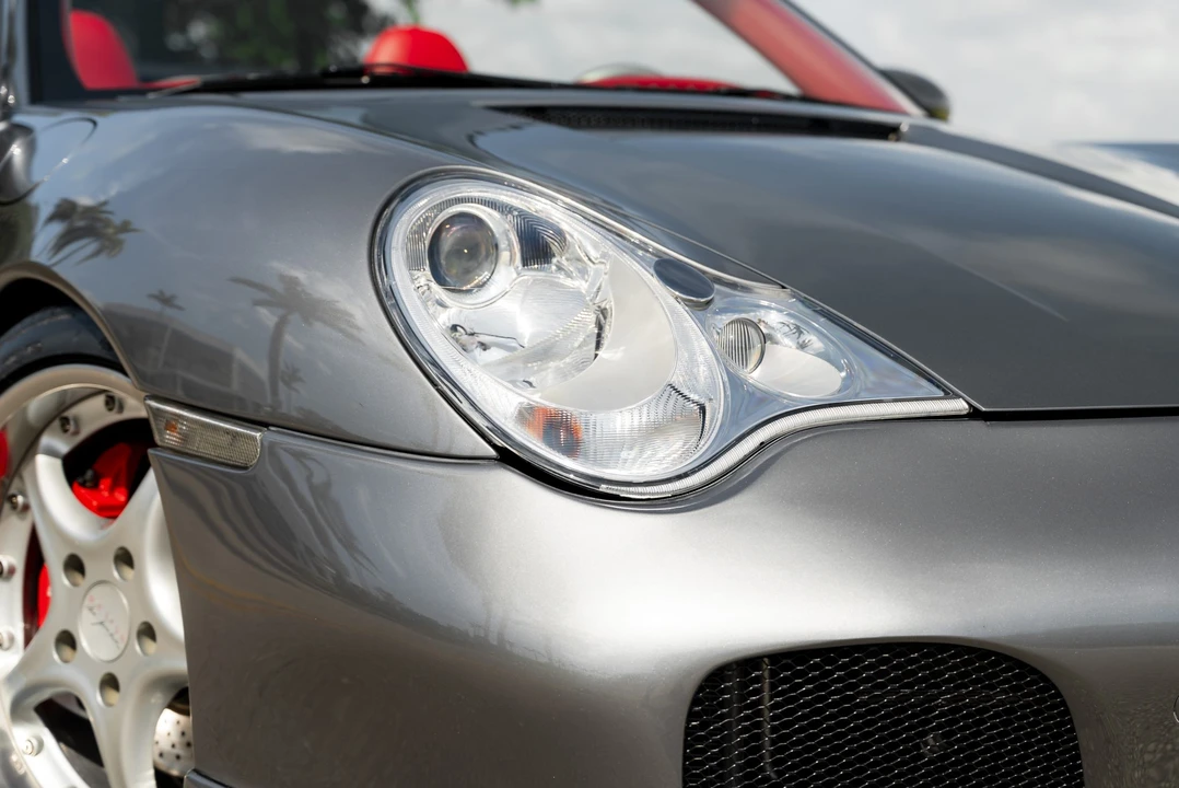 2002 Porsche 996 Carrera 4 - Image 23 of 31