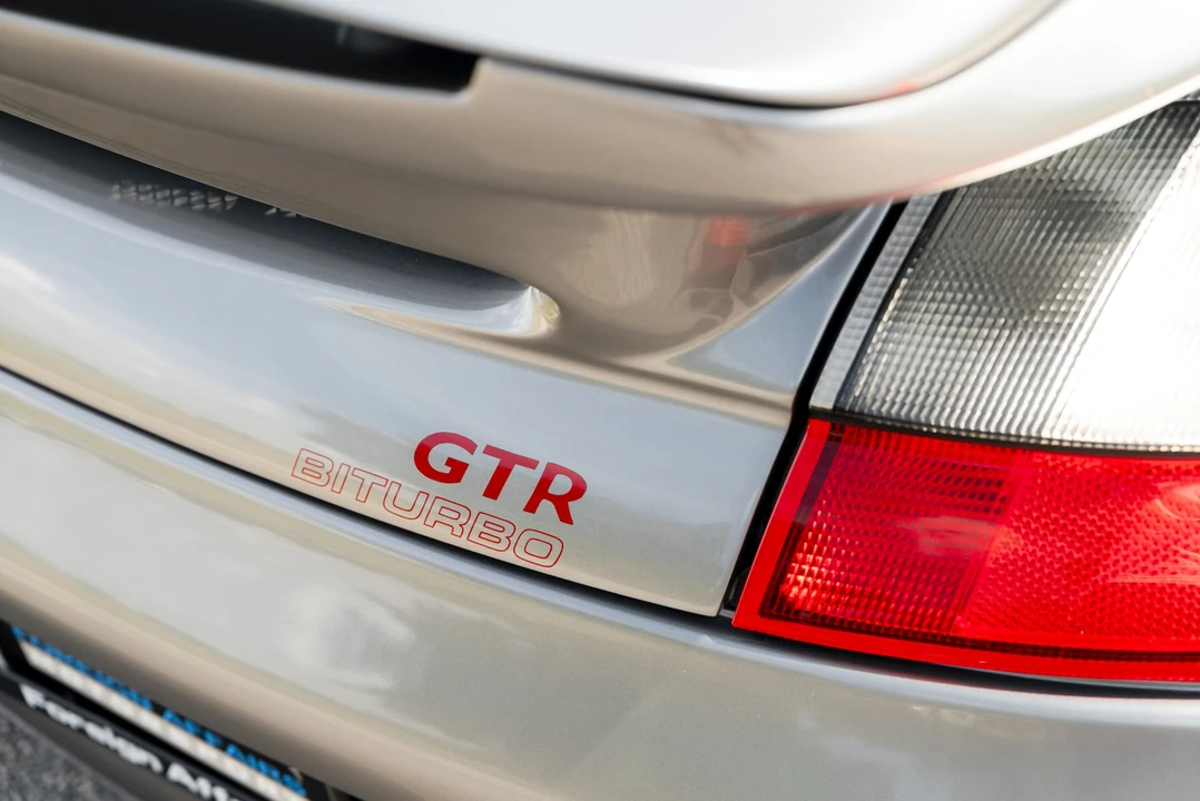 2002 Porsche 996 Carrera 4 - Image 29 of 31