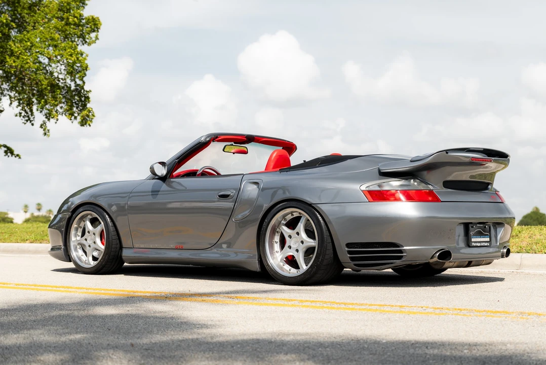2002 Porsche 996 Carrera 4 - Image 13 of 31