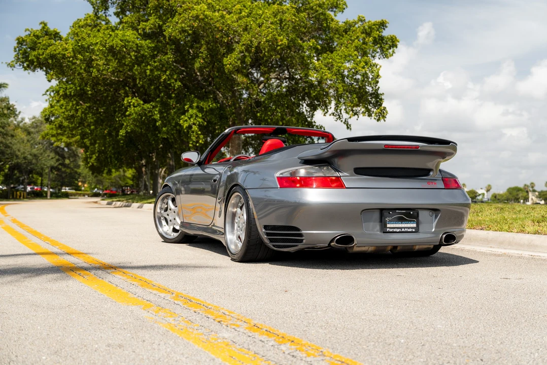 2002 Porsche 996 Carrera 4 - Image 11 of 31