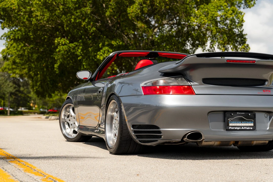 2002 Porsche 996 Carrera 4 - Image 21 of 31