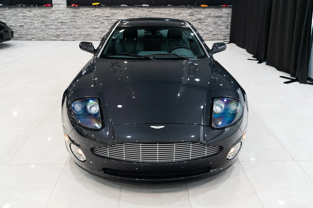 2003 Aston Martin Vanquish 1st Gen - Image 10 of 31