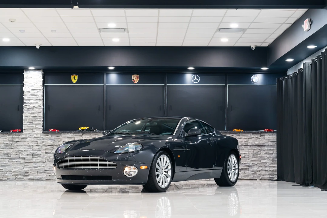 2003 Aston Martin Vanquish 1st Gen - Image 2 of 31