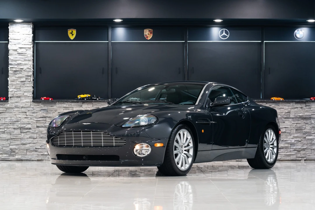 2003 Aston Martin Vanquish 1st Gen - Image 3 of 31