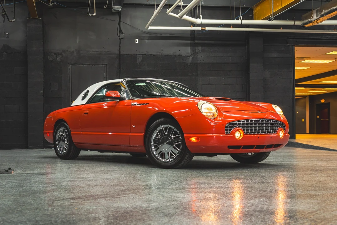 2003 Ford Thunderbird 11th Gen - Image 29 of 31