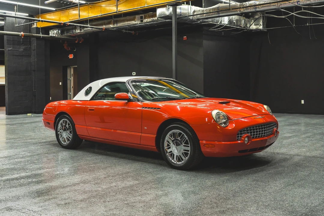2003 Ford Thunderbird 11th Gen - Image 27 of 31