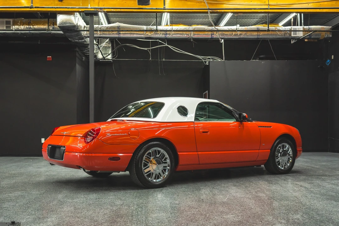 2003 Ford Thunderbird 11th Gen - Image 21 of 31