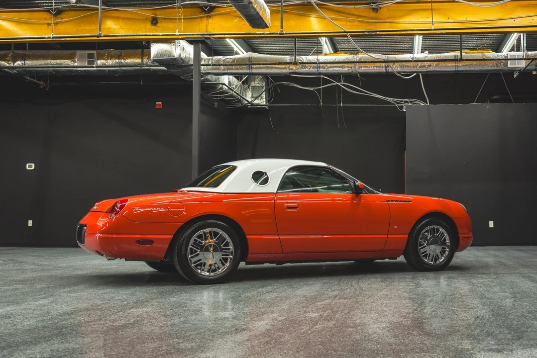 2003 Ford Thunderbird 11th Gen - Image 22 of 31