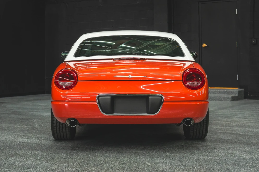 2003 Ford Thunderbird 11th Gen - Image 18 of 31