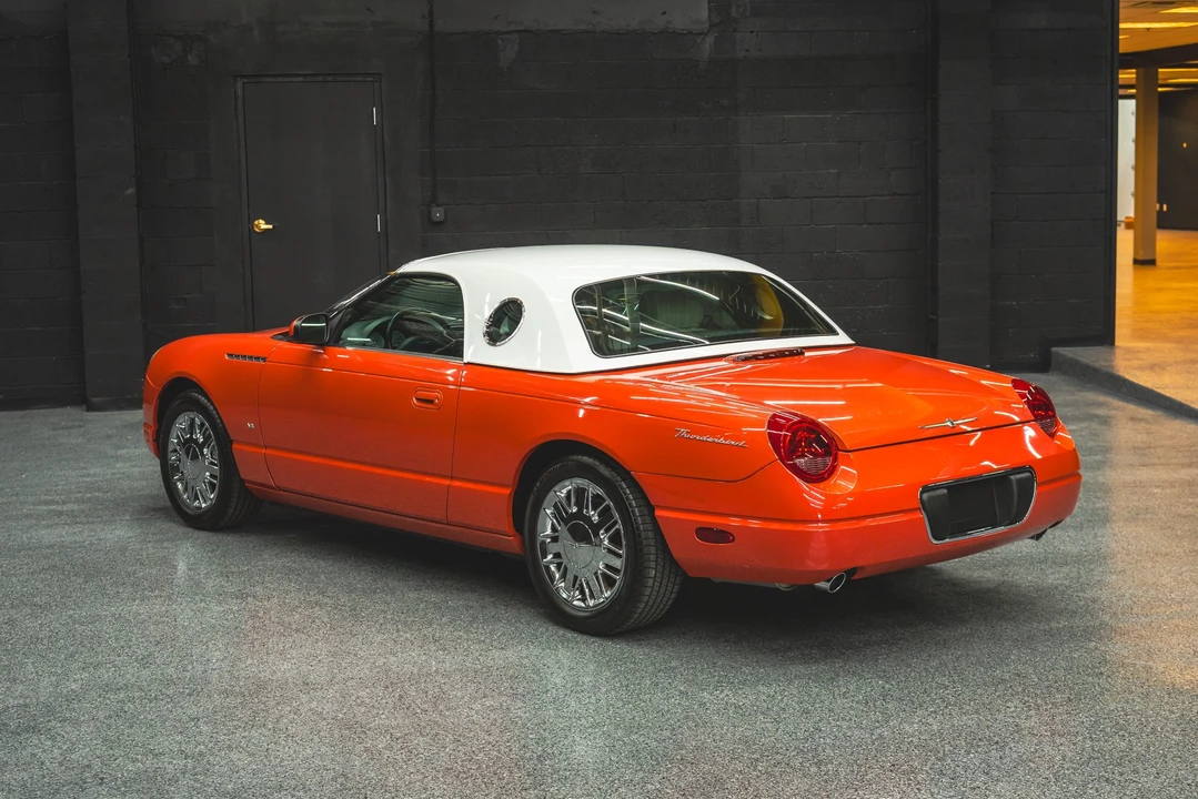 2003 Ford Thunderbird 11th Gen - Image 15 of 31