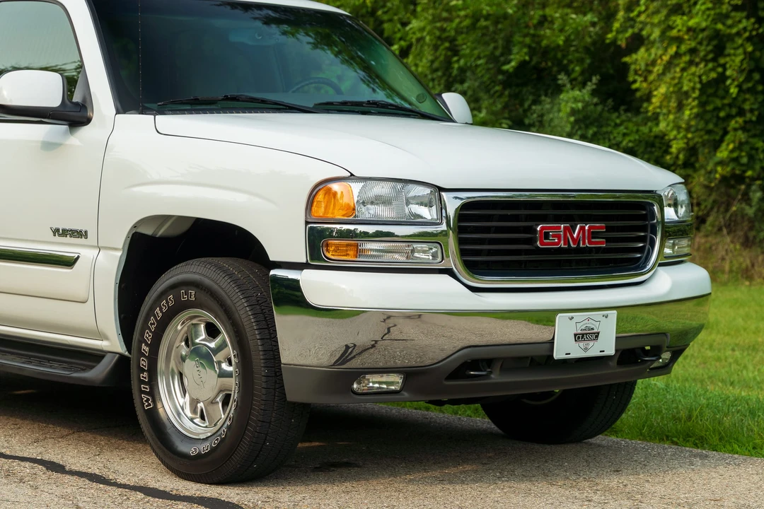 2003 GMC Yukon 2nd Gen - Image 26 of 31