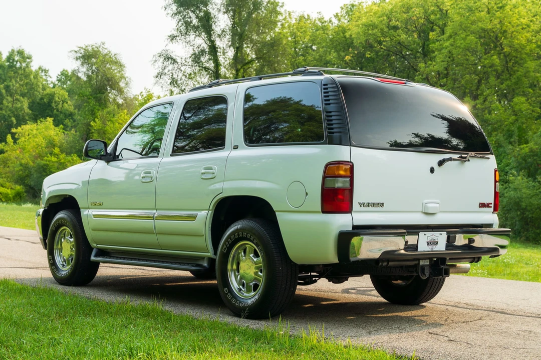 2003 GMC Yukon 2nd Gen - Image 22 of 31