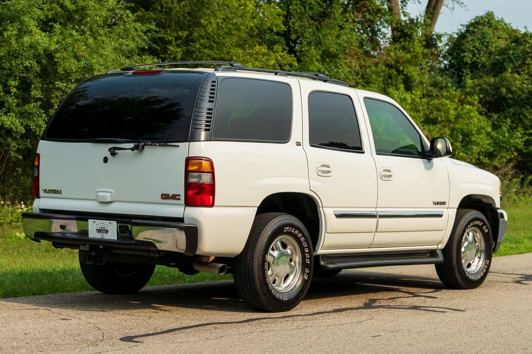 2003 GMC Yukon 2nd Gen - Image 15 of 31