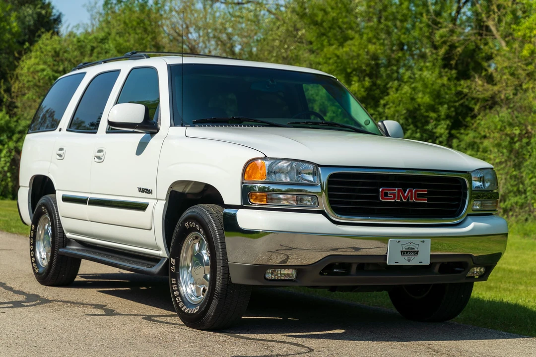 2003 GMC Yukon 2nd Gen - Image 10 of 31
