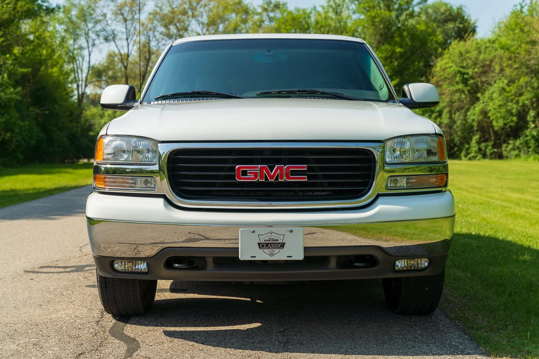 2003 GMC Yukon 2nd Gen - Image 6 of 31