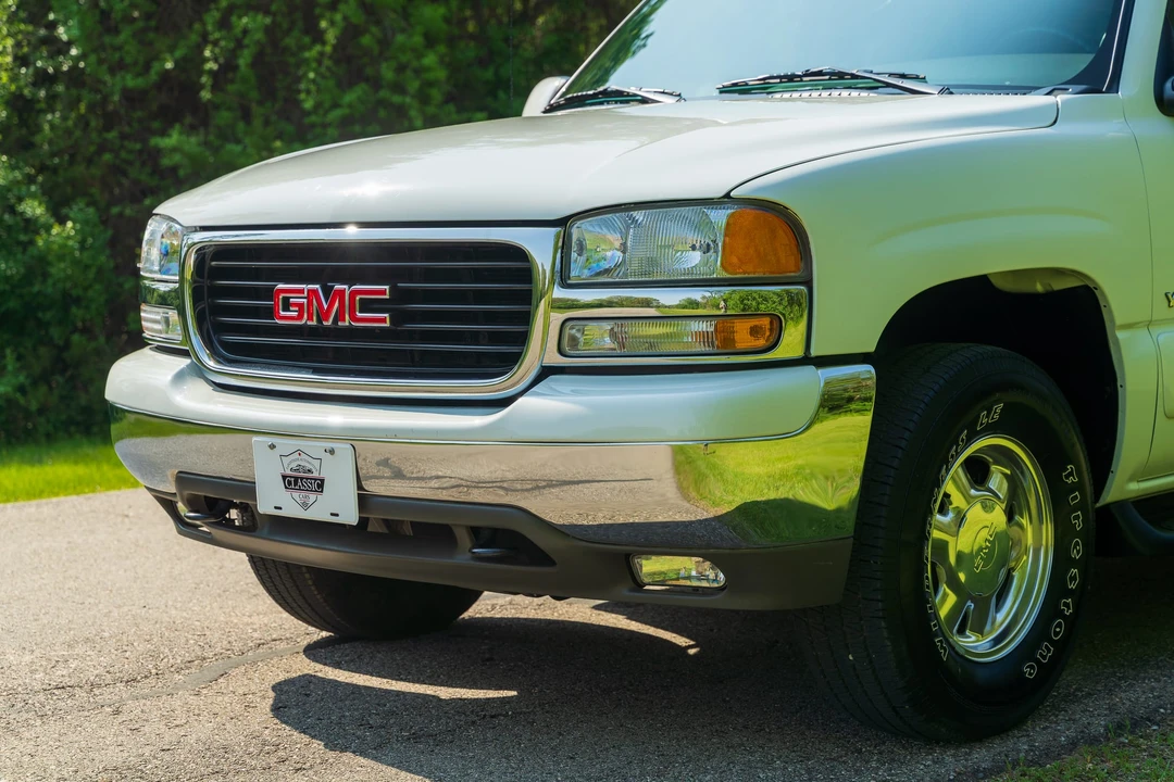 2003 GMC Yukon 2nd Gen - Image 30 of 31