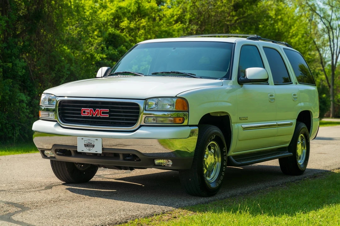 2003 GMC Yukon 2nd Gen - Image 5 of 31