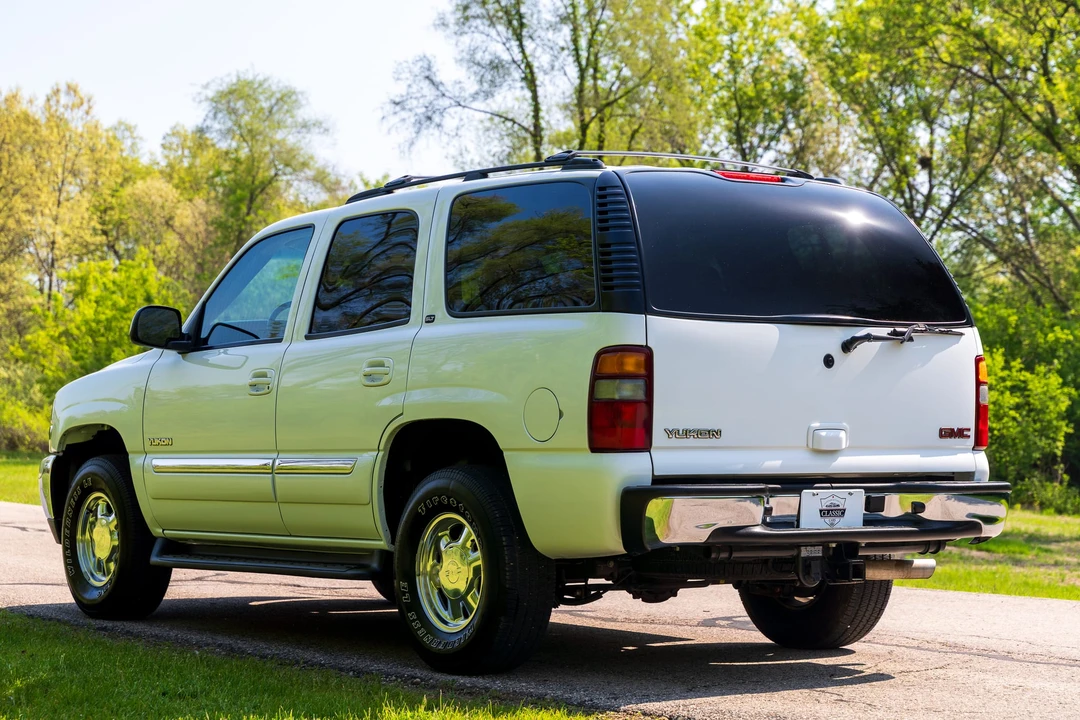 2003 GMC Yukon 2nd Gen - Image 21 of 31