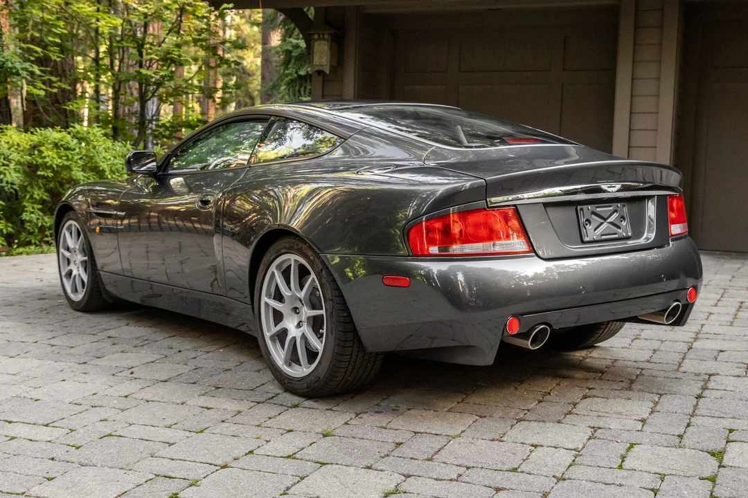 2004 Aston Martin Vanquish 1st Gen - Image 4 of 31
