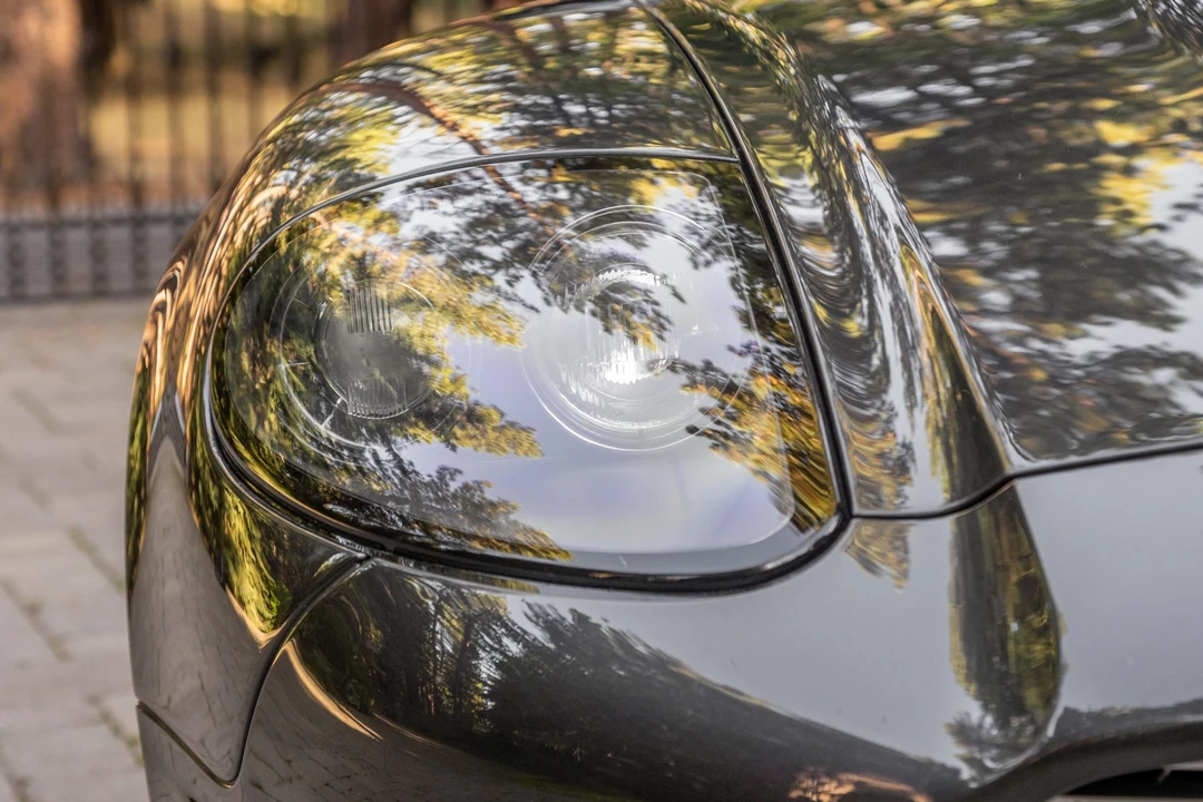 2004 Aston Martin Vanquish 1st Gen - Image 11 of 31