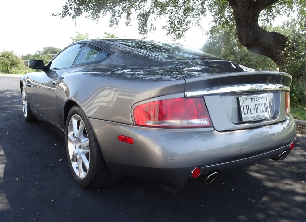2004 Aston Martin Vanquish 1st Gen - Image 8 of 31