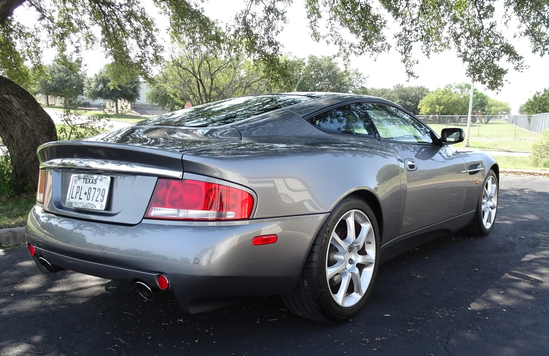 2004 Aston Martin Vanquish 1st Gen - Image 4 of 31
